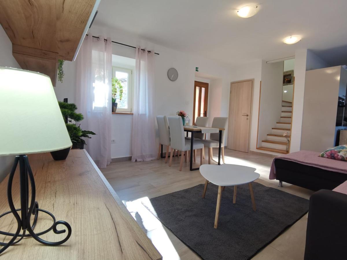 Jasmina Apartment Hum Εξωτερικό φωτογραφία