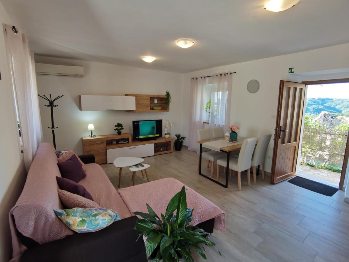 Jasmina Apartment Hum Εξωτερικό φωτογραφία
